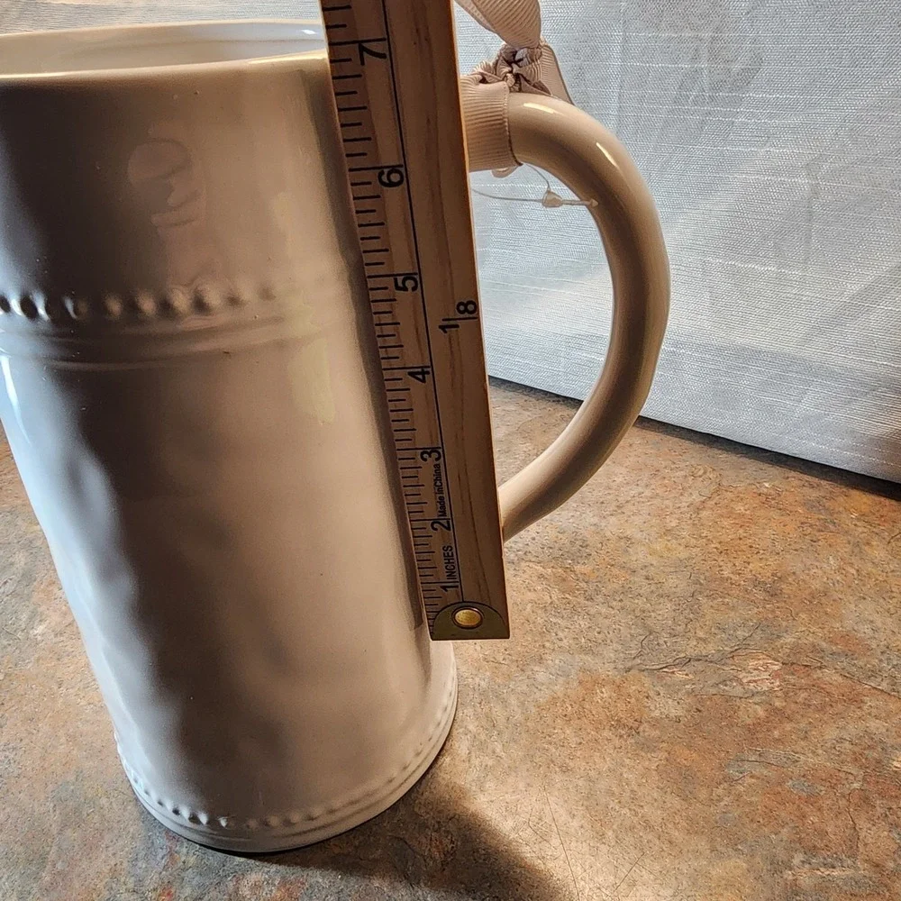 Modern Southern Home Stoneware White Glazed Water/Tea Pitcher Serving (S21)